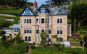 Westwell Hall